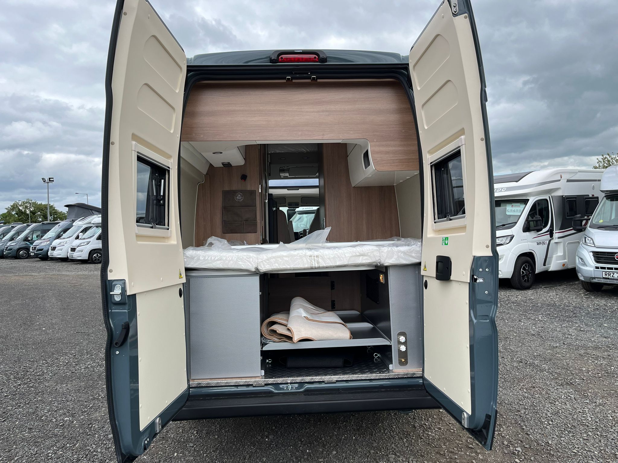 Dreamer Camper Van XL Limited Select